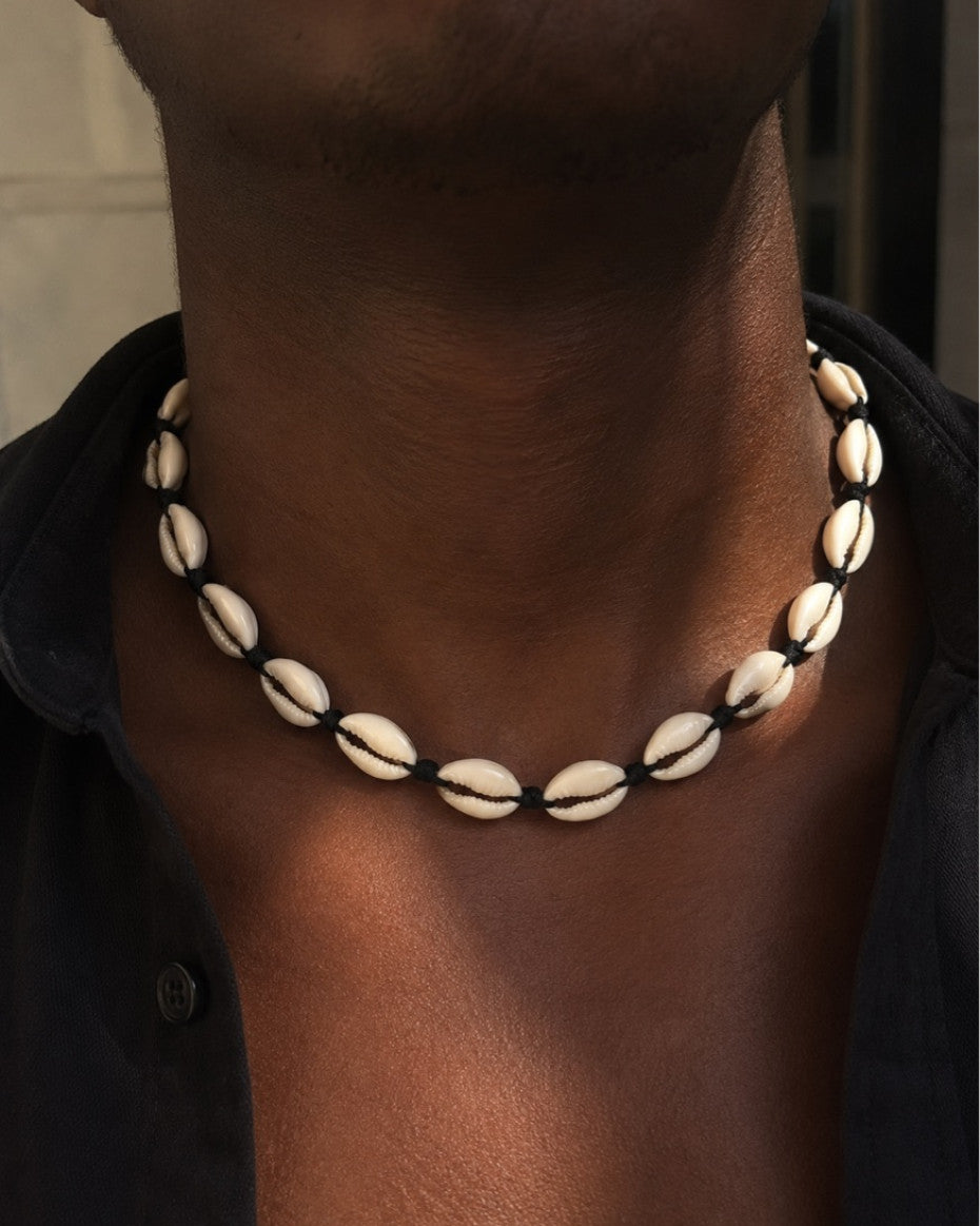 COWRIE NECKLACE